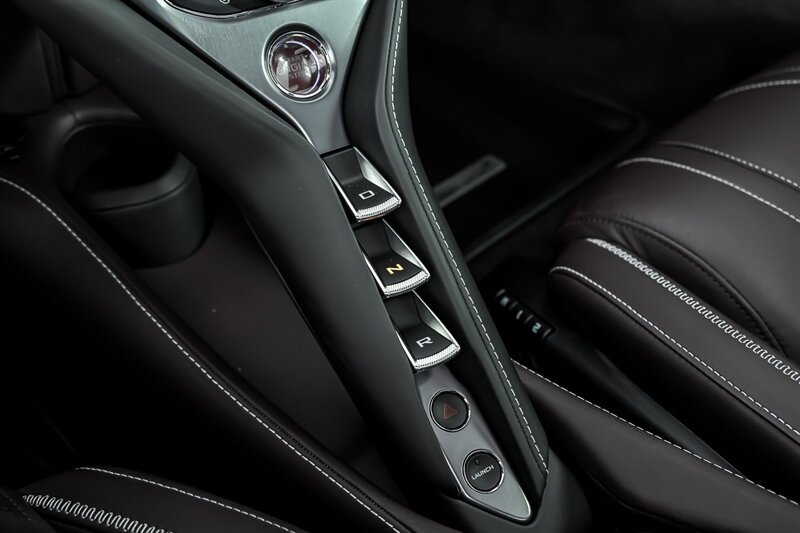 Used 2018 McLaren 720S photo 35