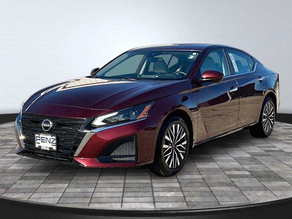 Used 2023 Nissan Altima 2.5 SV