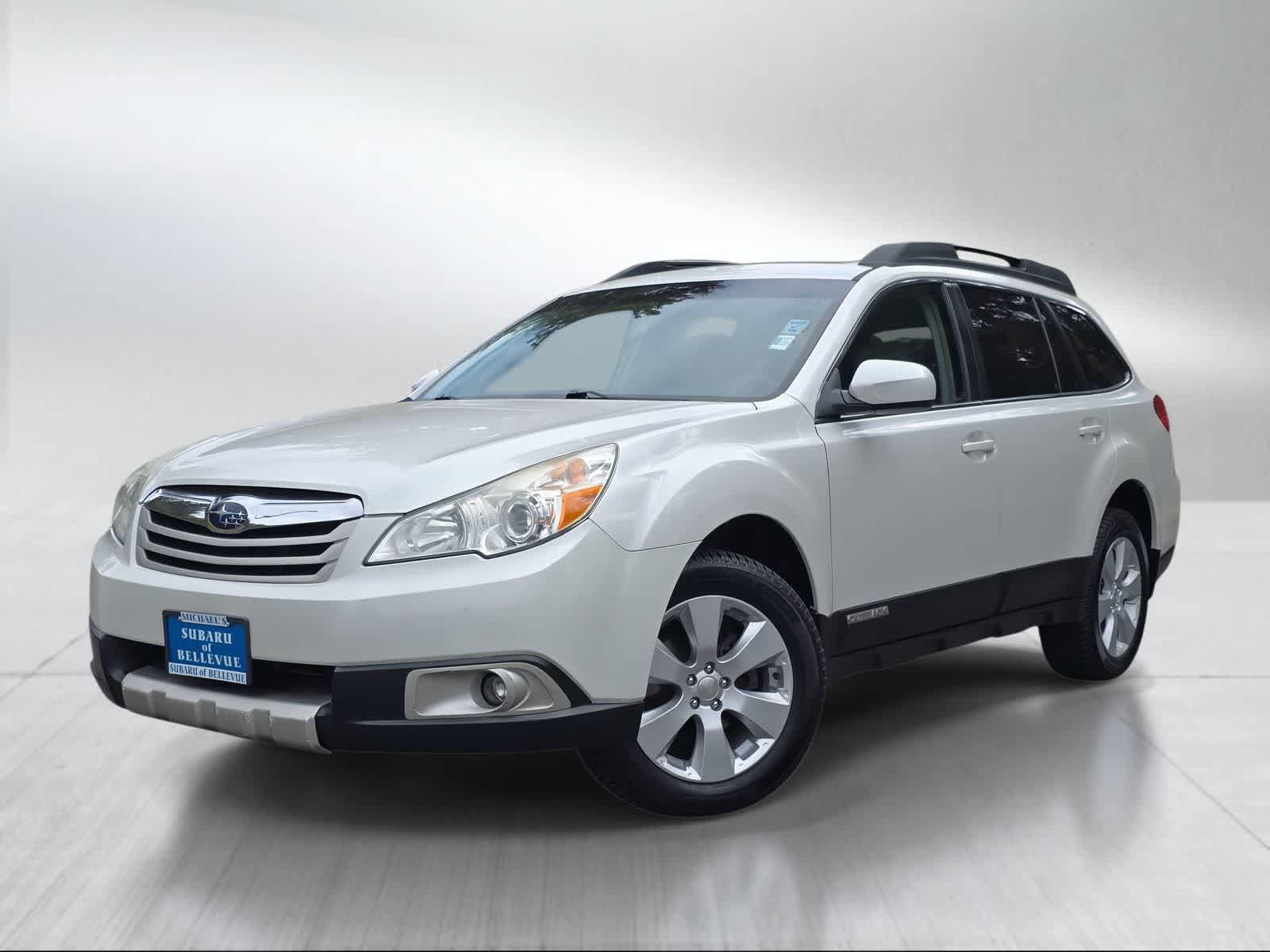 Used 2011 Subaru Outback 2.5i Limited w/ PWR Moonroof Pkg
