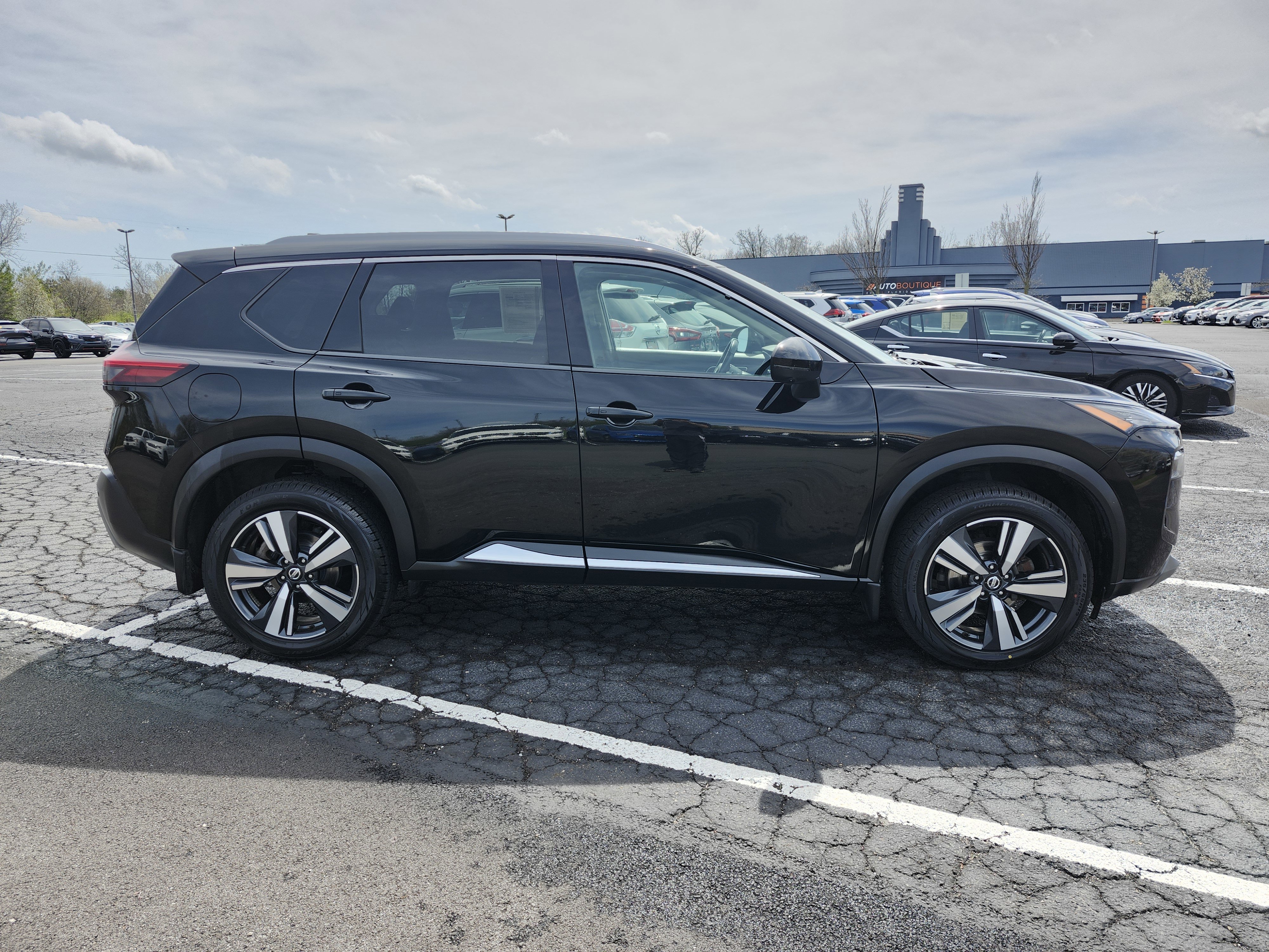 2021 Nissan Rogue SL