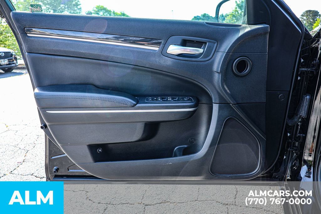 2017 Chrysler 300 Limited