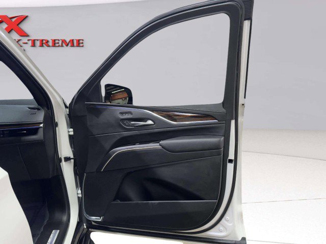 2021 Cadillac Escalade Luxury