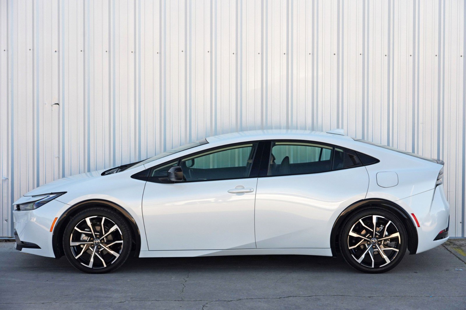 2025 Toyota Prius Plug-In Hybrid XSE