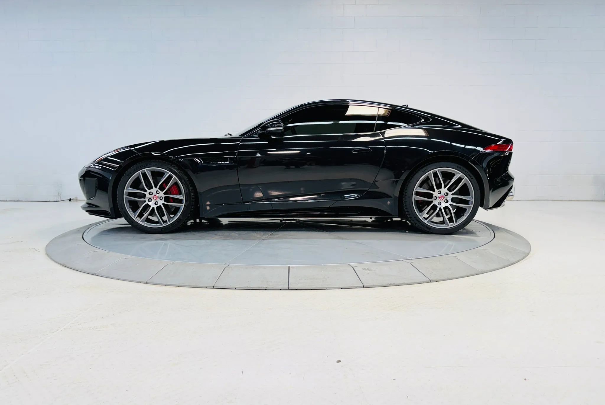 Used 2017 Jaguar F-TYPE R