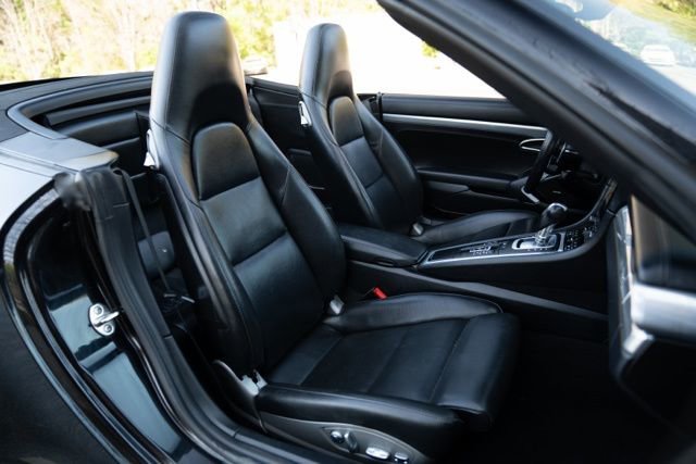 2019 Porsche 911 Carrera