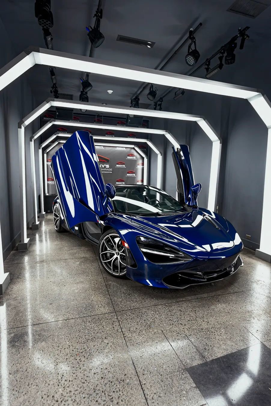 Used 2020 McLaren 720S Spider photo 44