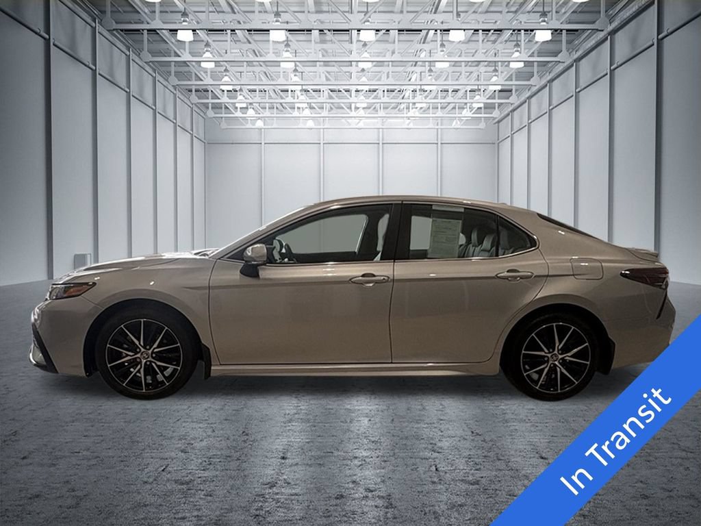 Used 2024 Toyota Camry SE