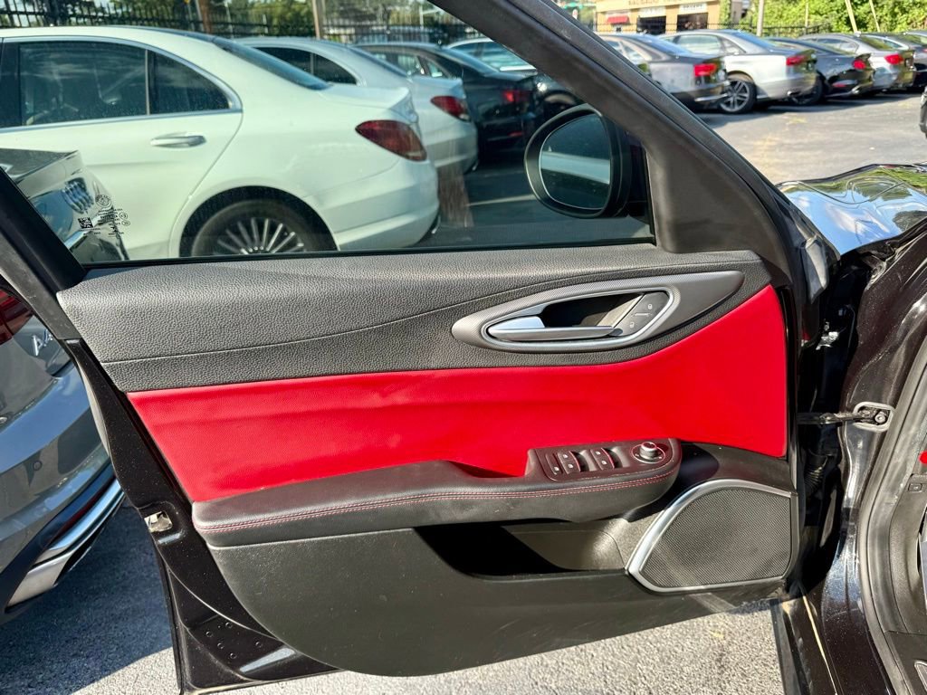 2019 Alfa Romeo Giulia Ti Sport