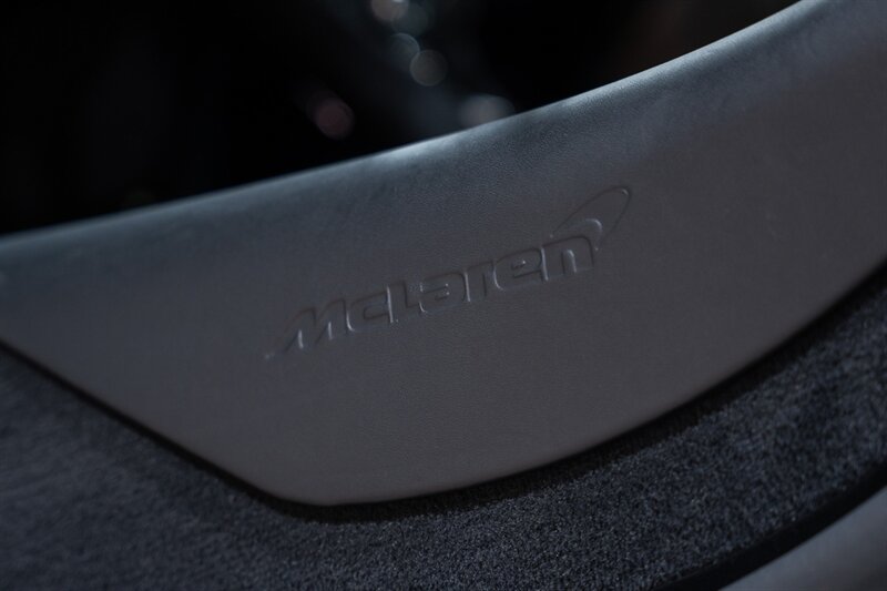 Used 2018 McLaren 720S Performance photo 24