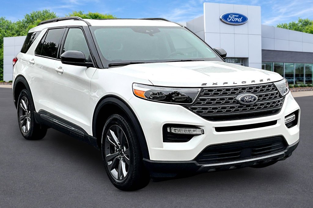 Certified 2023 Ford Explorer XLT w/ Equipment Group 202A