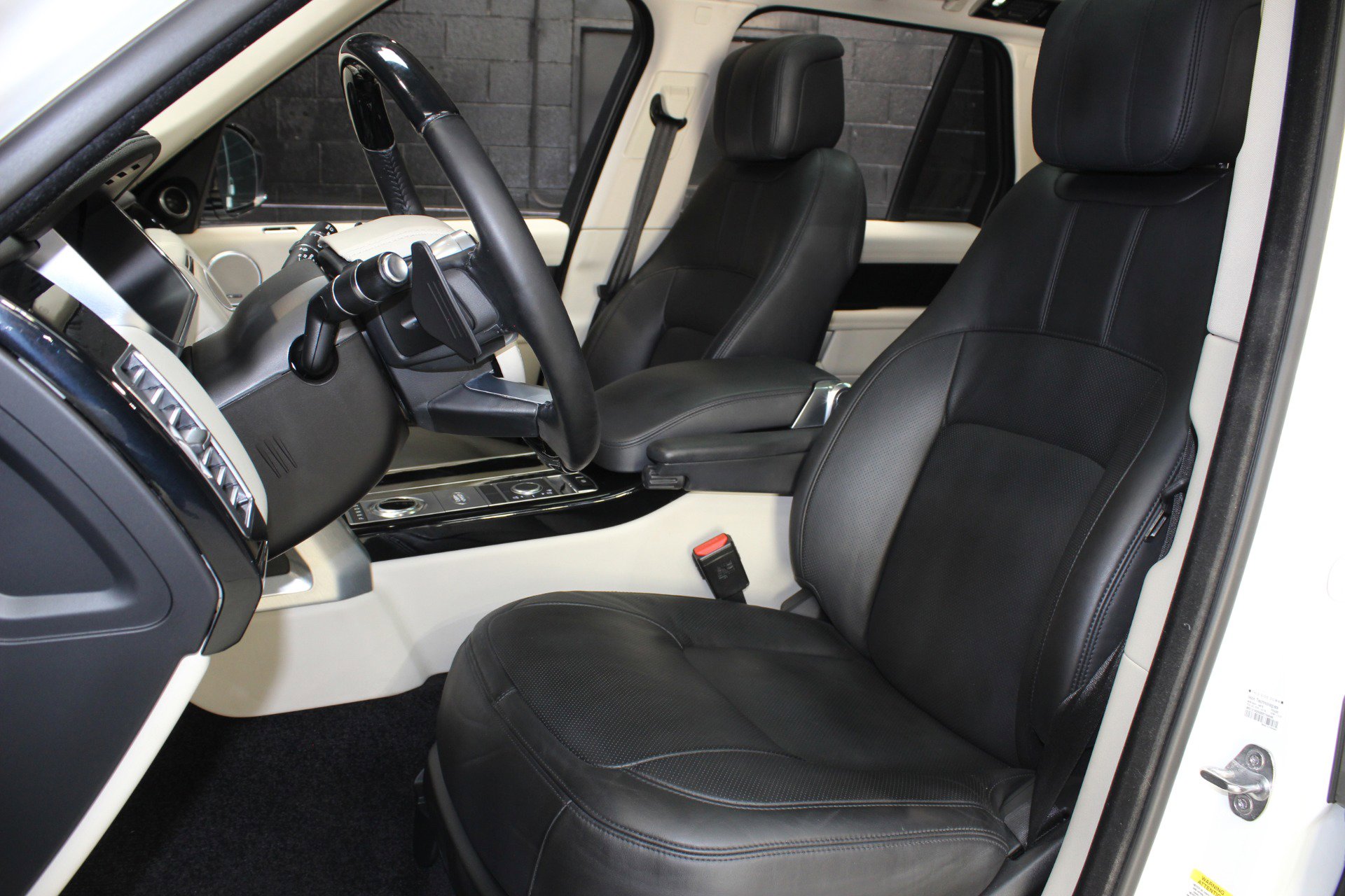 2021 Land Rover Range Rover Westminster Edition