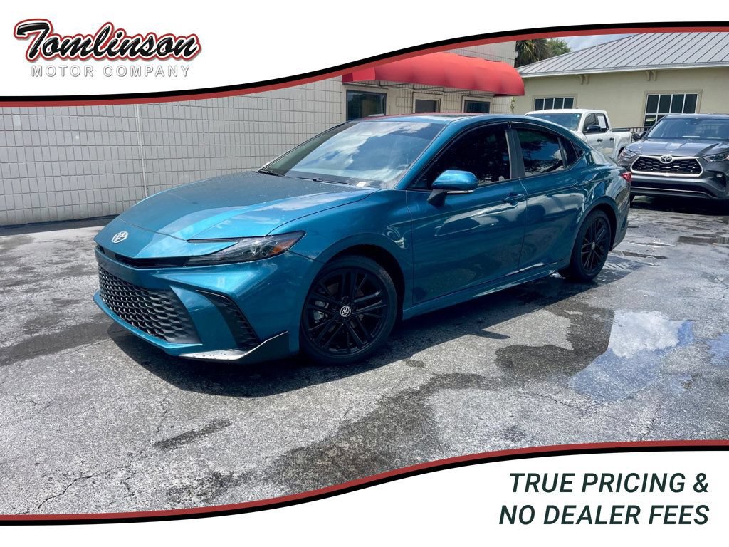 Used 2025 Toyota Camry SE