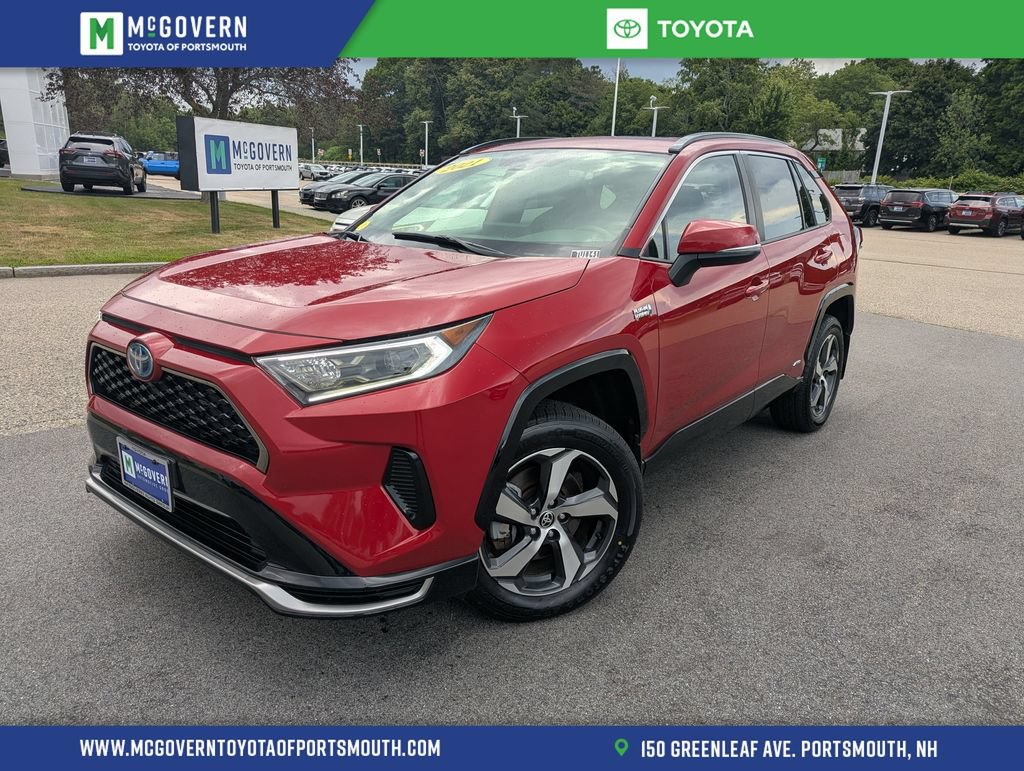 Used 2021 Toyota RAV4 SE w/ Weather & Moonroof Package