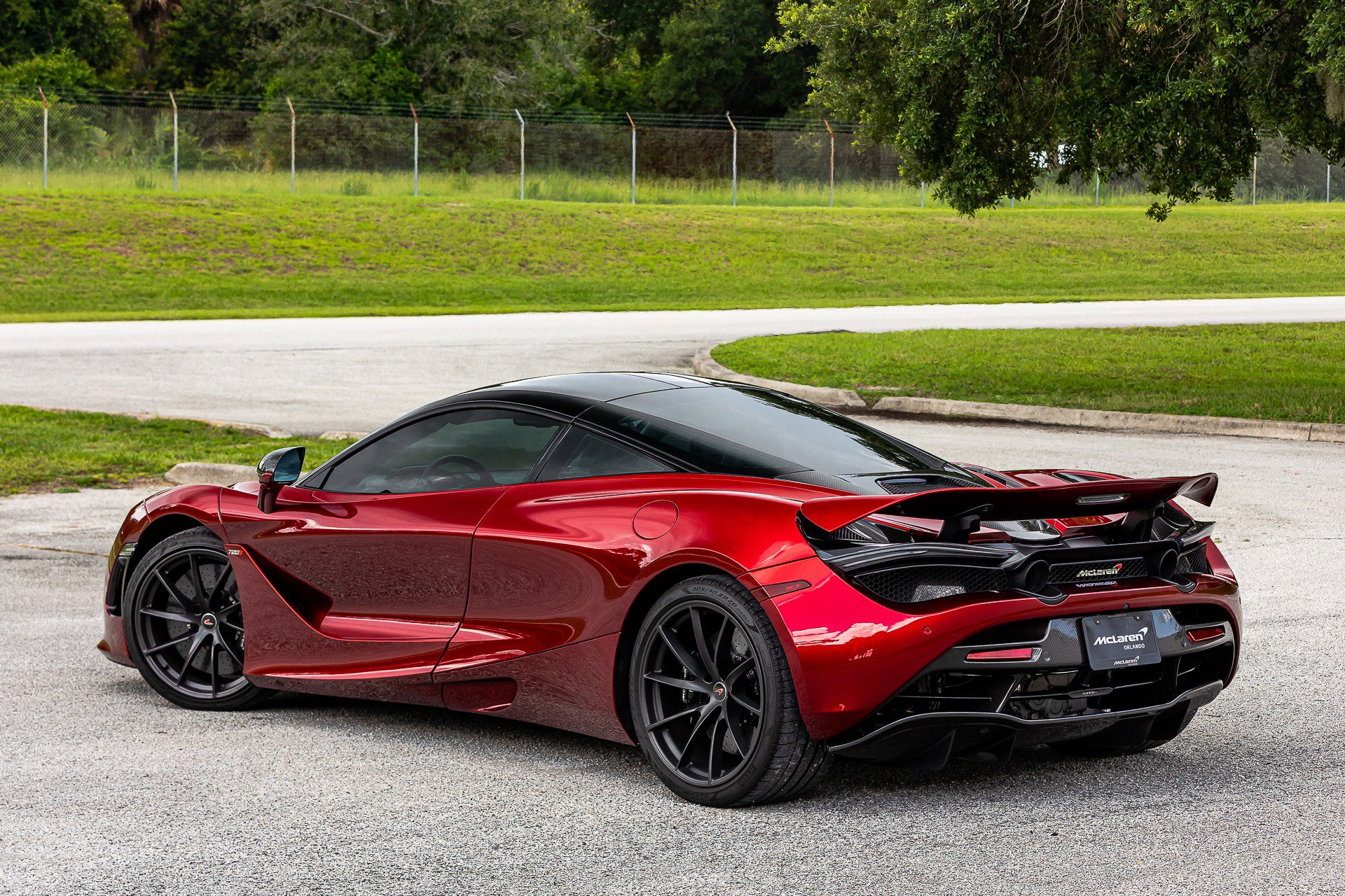 Used 2018 McLaren 720S Luxury photo 33