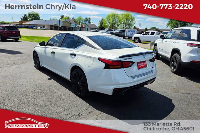 2022 Nissan Altima 2.5 SR