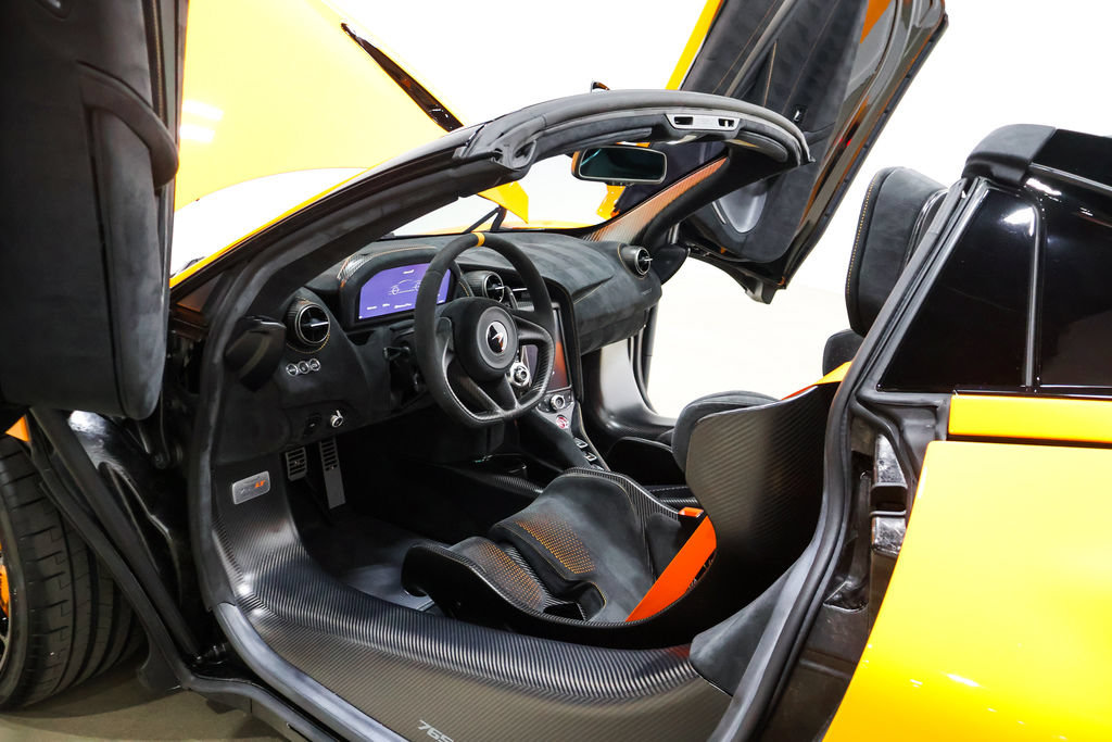 Used 2022 McLaren 765LT photo 48