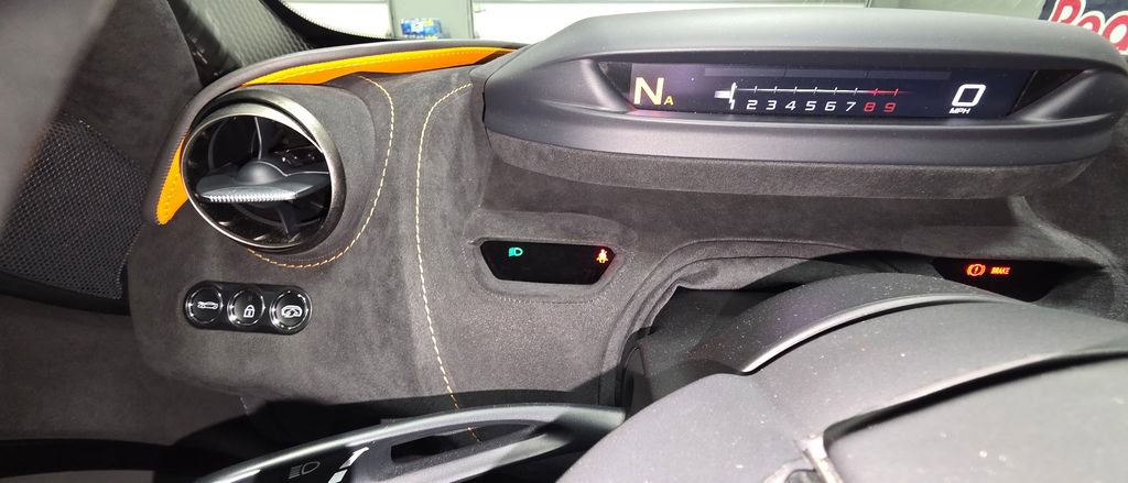 Used 2018 McLaren 720S Performance photo 40