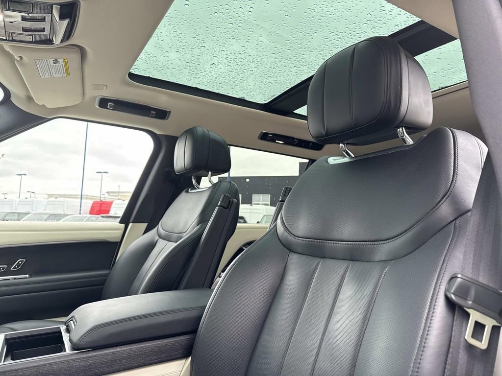 2024 Land Rover Range Rover Long Wheelbase SE