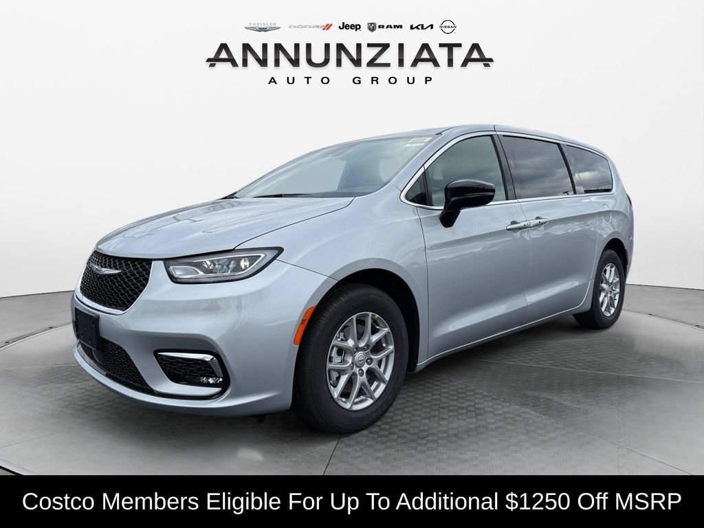New 2026 Chrysler Pacifica Select