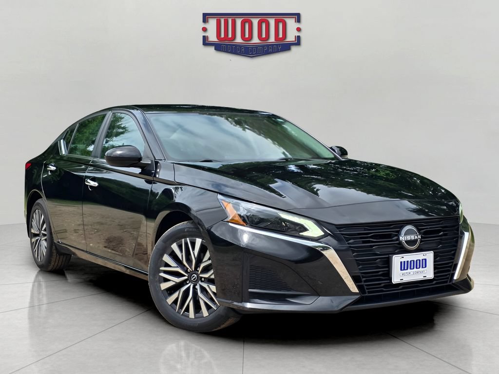 Used 2023 Nissan Altima 2.5 SV