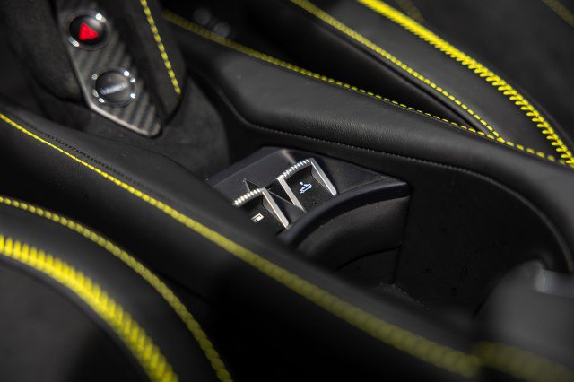 Used 2021 McLaren 720S Performance photo 44