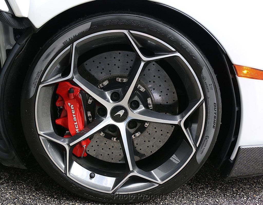 Used 2019 McLaren 600LT photo 21