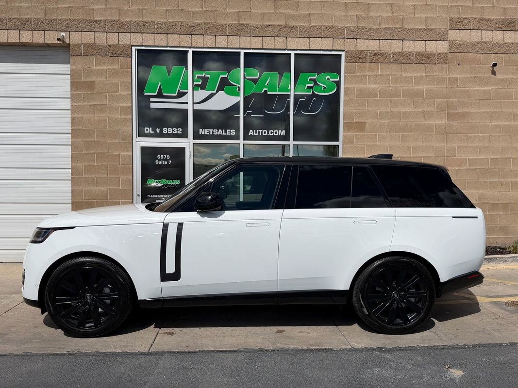 2023 Land Rover Range Rover SE