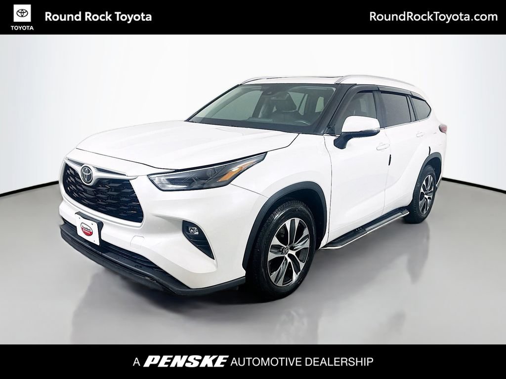 Used 2023 Toyota Highlander XLE