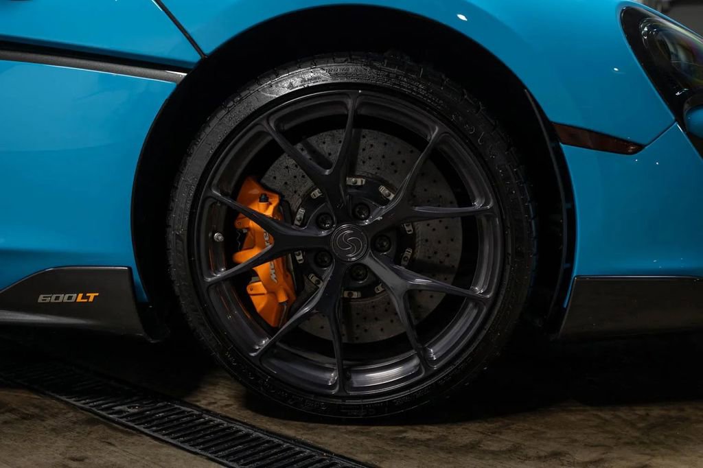 Used 2020 McLaren 600LT Spider photo 9