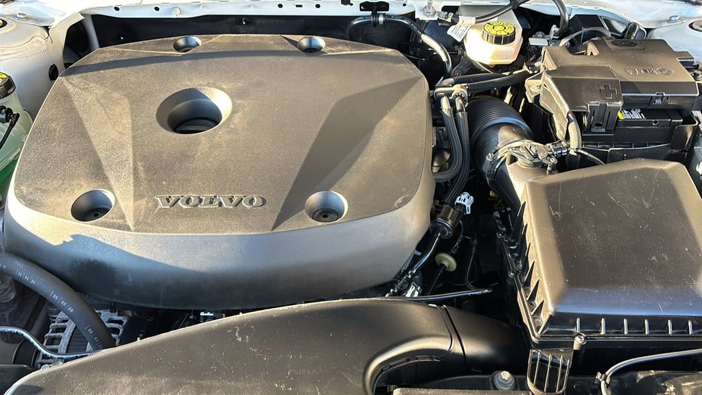 2021 Volvo Xc40 T5 R-Design