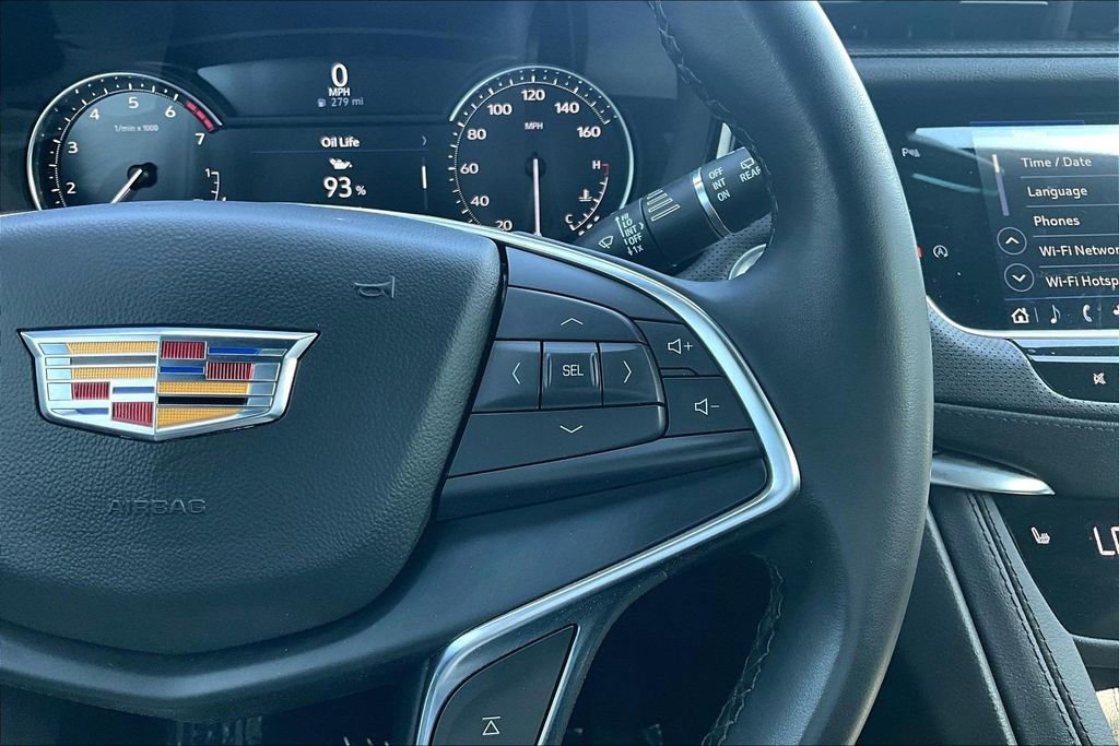 2024 Cadillac XT5 Luxury