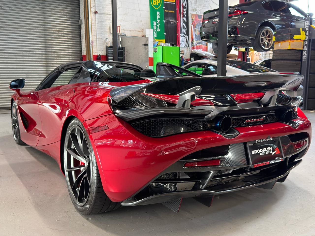 Used 2022 McLaren 720S Spider photo 10
