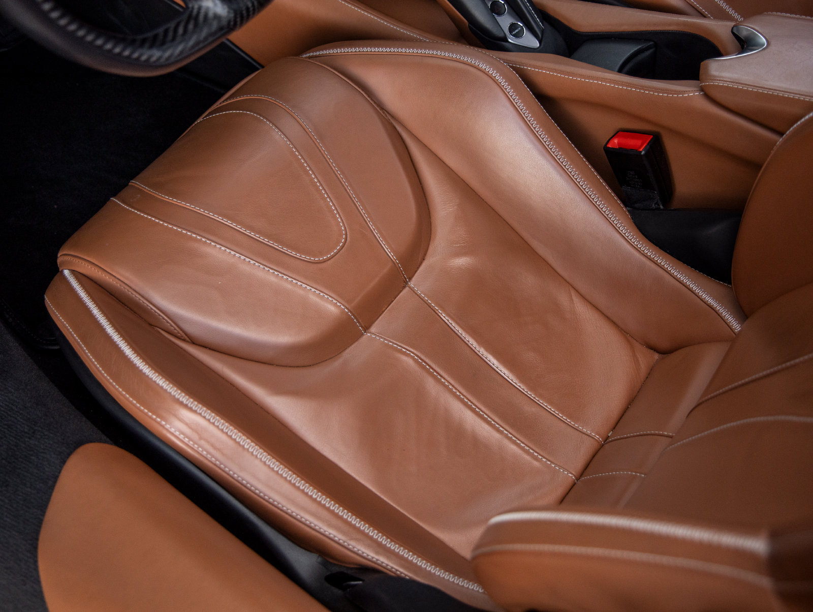 Used 2018 McLaren 720S photo 24