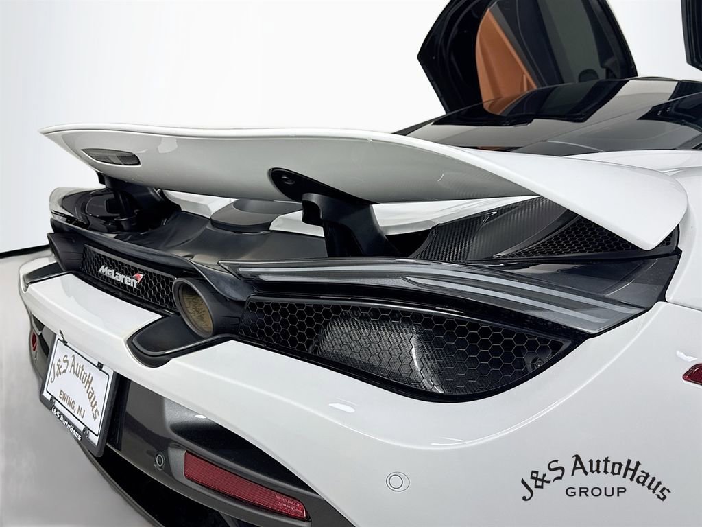 Used 2018 McLaren 720S photo 44