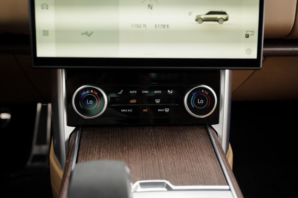 2023 Land Rover Range Rover SE