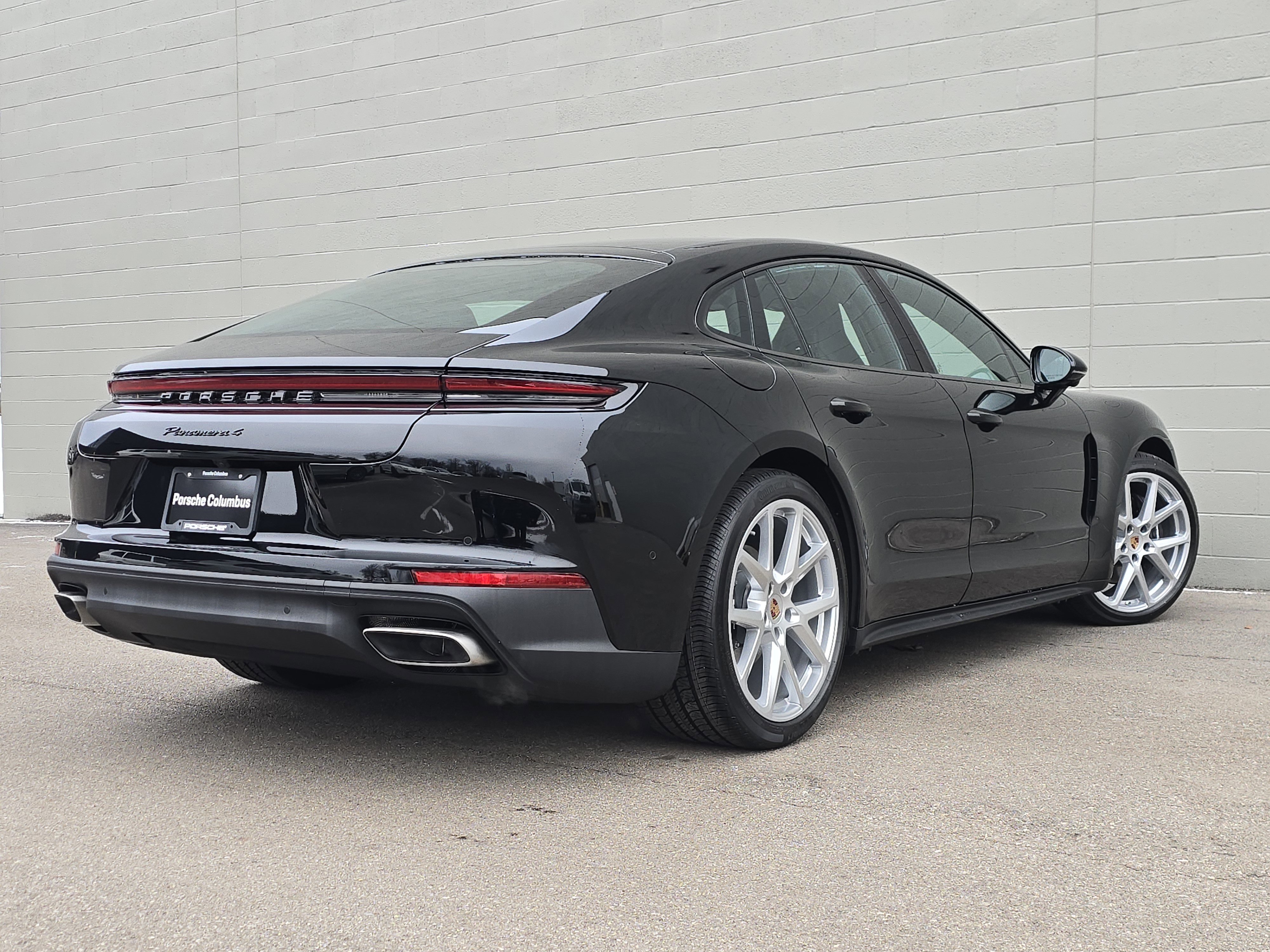 2026 Porsche Panamera 4