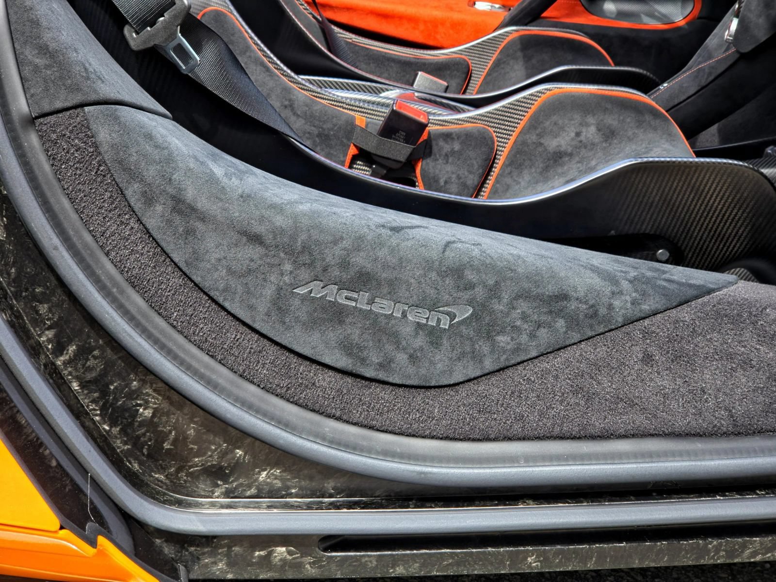 Used 2022 McLaren 765LT photo 50
