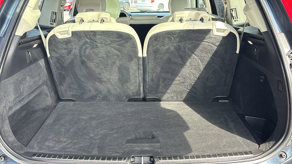 2023 Volvo Xc90 B6 Plus