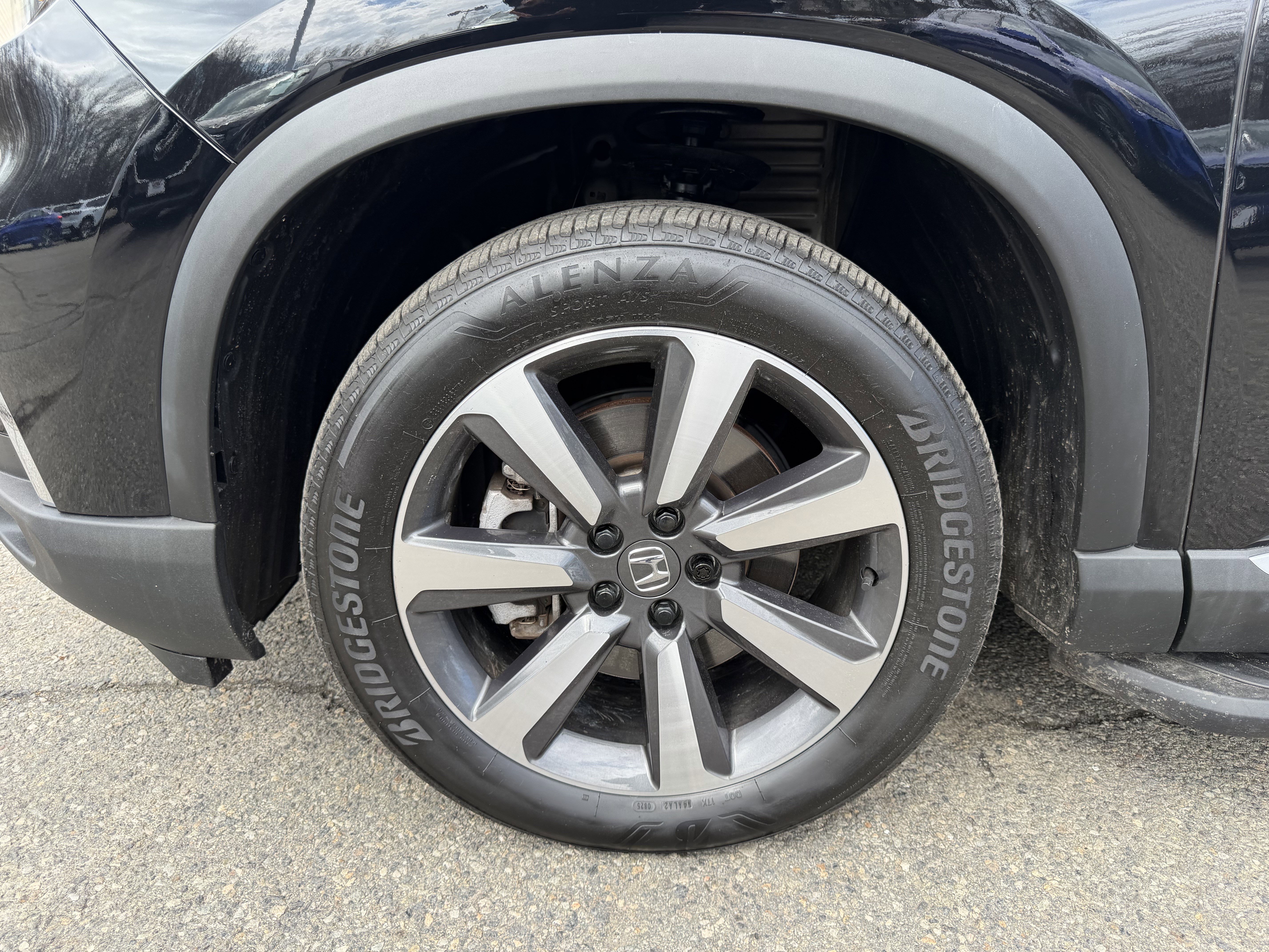 2023 Honda Pilot Elite