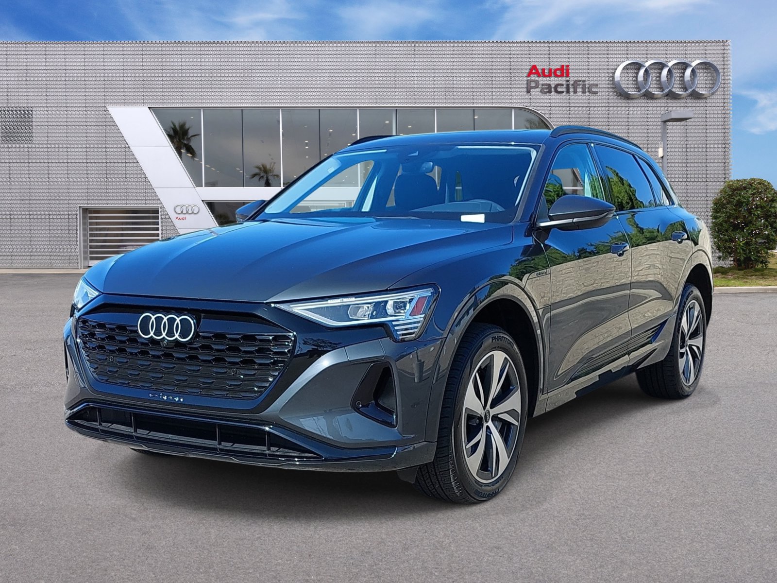 Used 2024 Audi Q8 e-tron Premium
