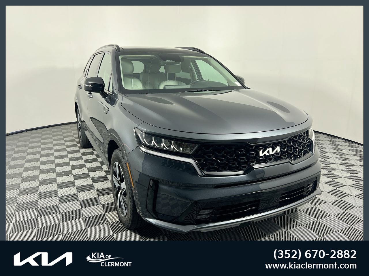 Used 2022 Kia Sorento EX w/ Panoramic Sunroof Package