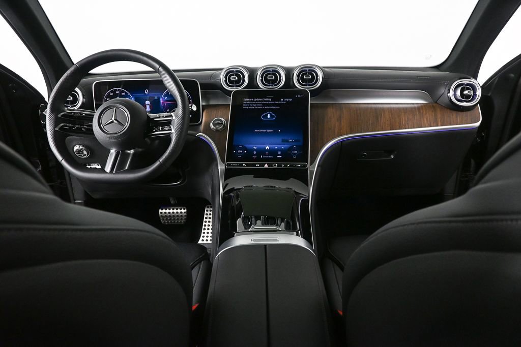 2025 Mercedes-Benz GLC 300 4MATIC