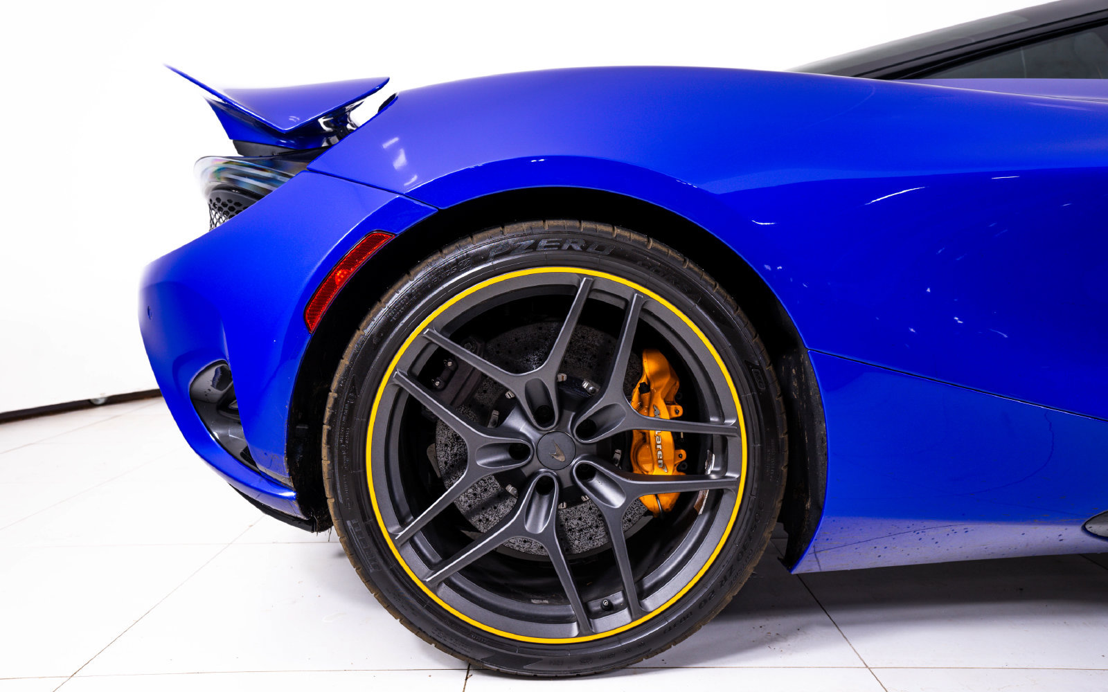 New 2025 McLaren 750S photo 16