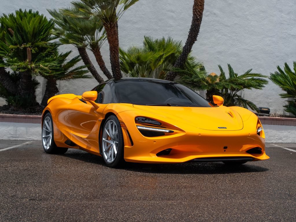 Used 2025 McLaren 750S photo 22
