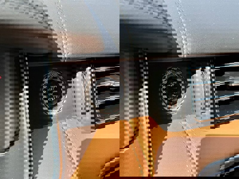 2021 Land Rover Range Rover SV Autobiography Dynamic