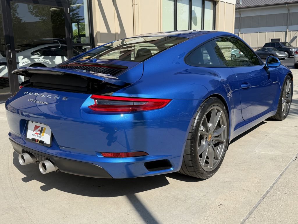 2017 Porsche 911 Carrera