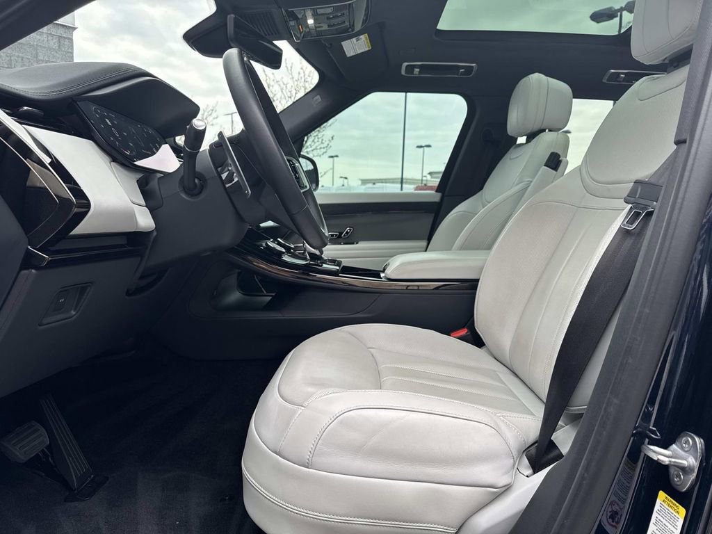 2023 Land Rover Range Rover Sport SE