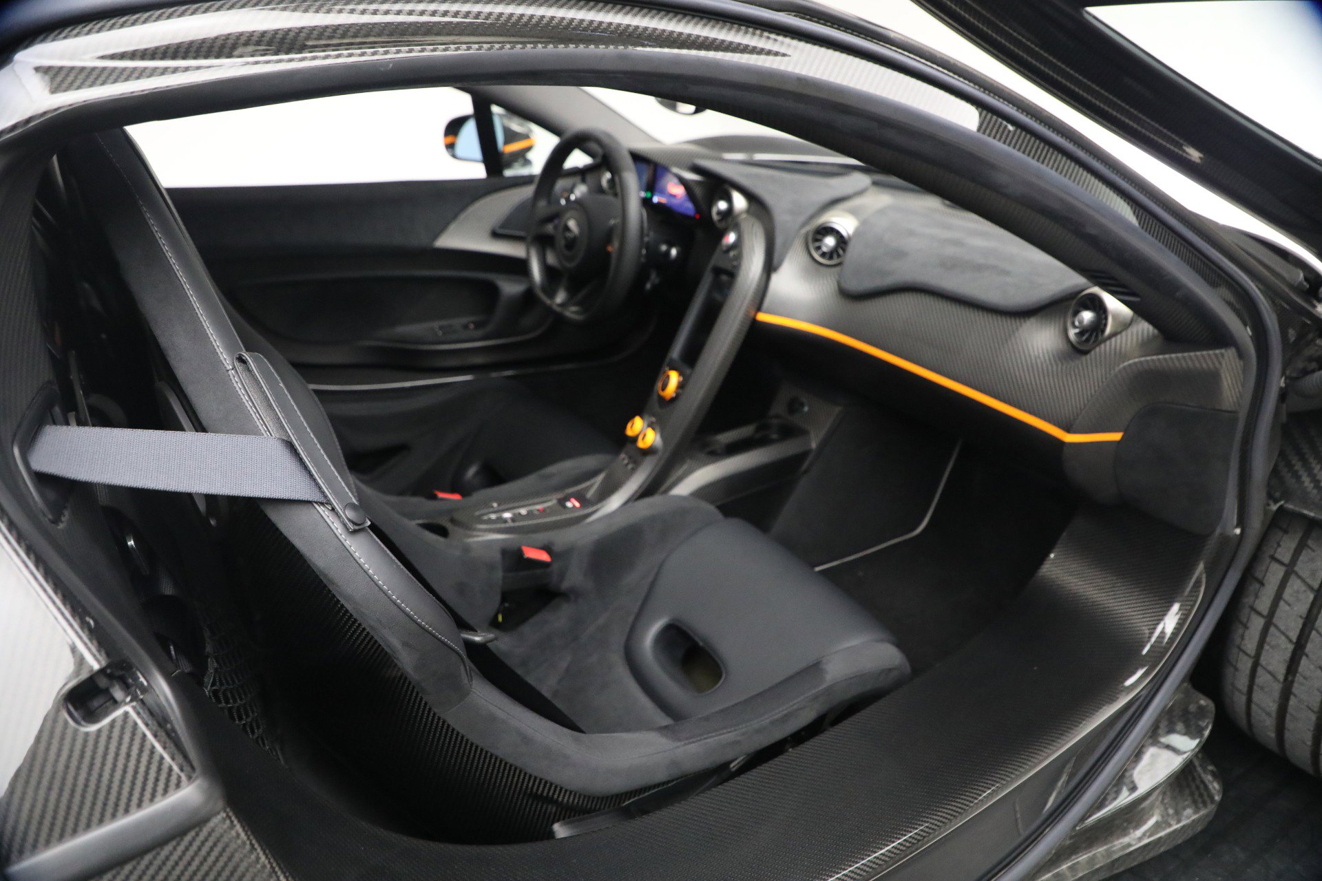 Used 2014 McLaren P1 photo 26