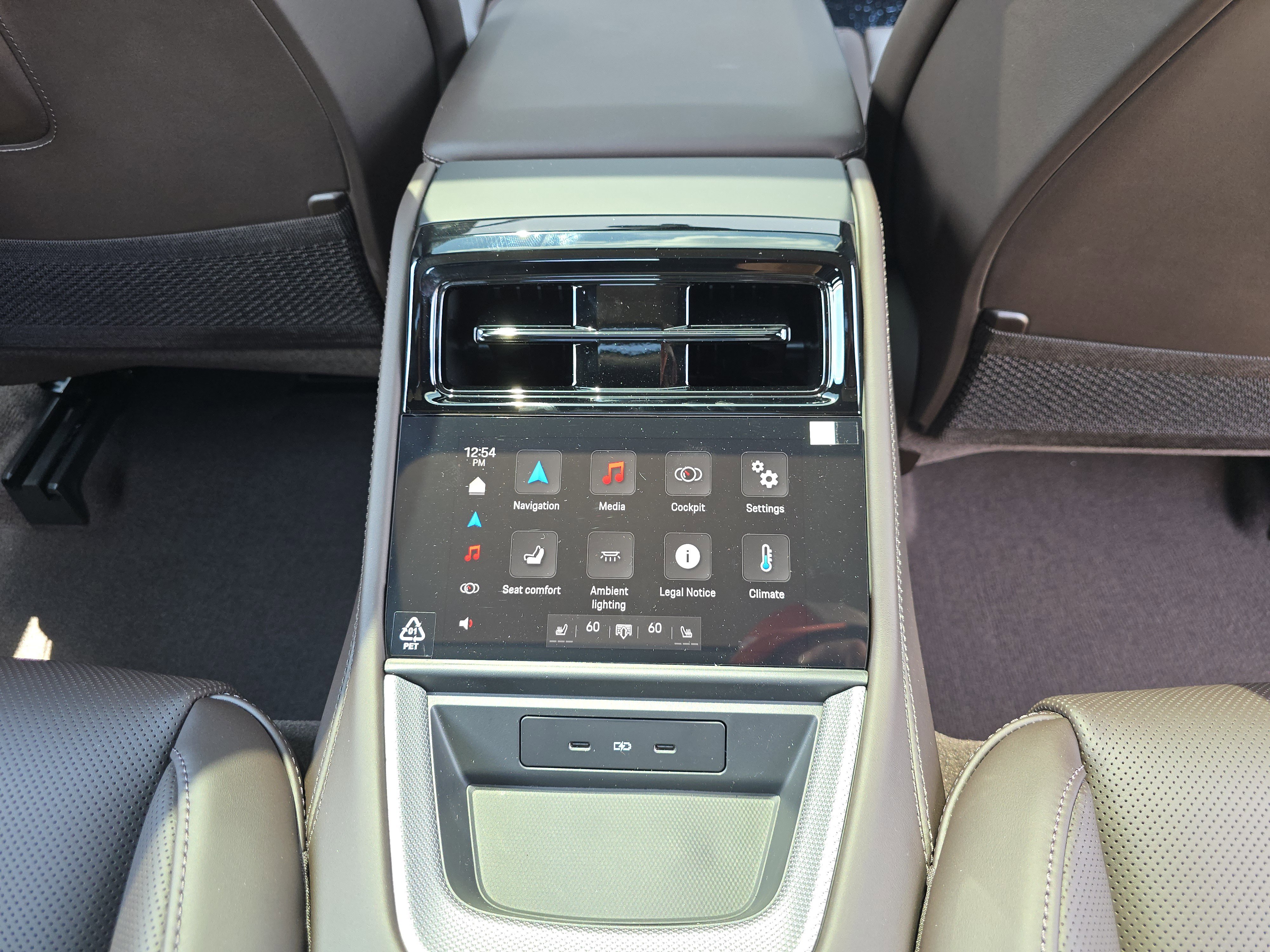 2025 Porsche Panamera 4