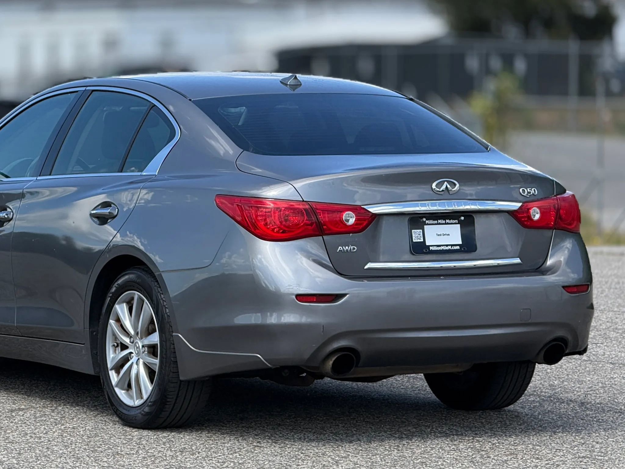 2015 INFINITI Q50 Premium